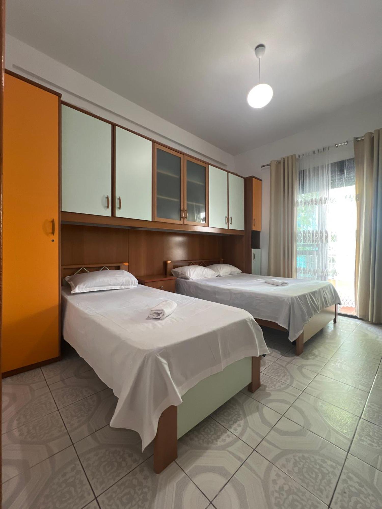 Seaside Apartments Durrës 外观 照片